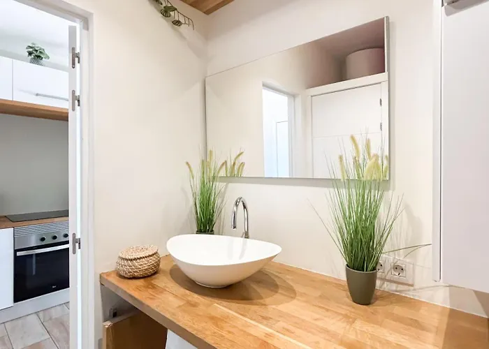 Lovely Modern With An Incredible View * 아데제