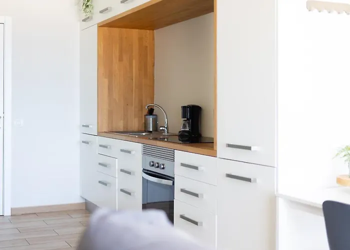 Lovely Modern With An Incredible View 아파트